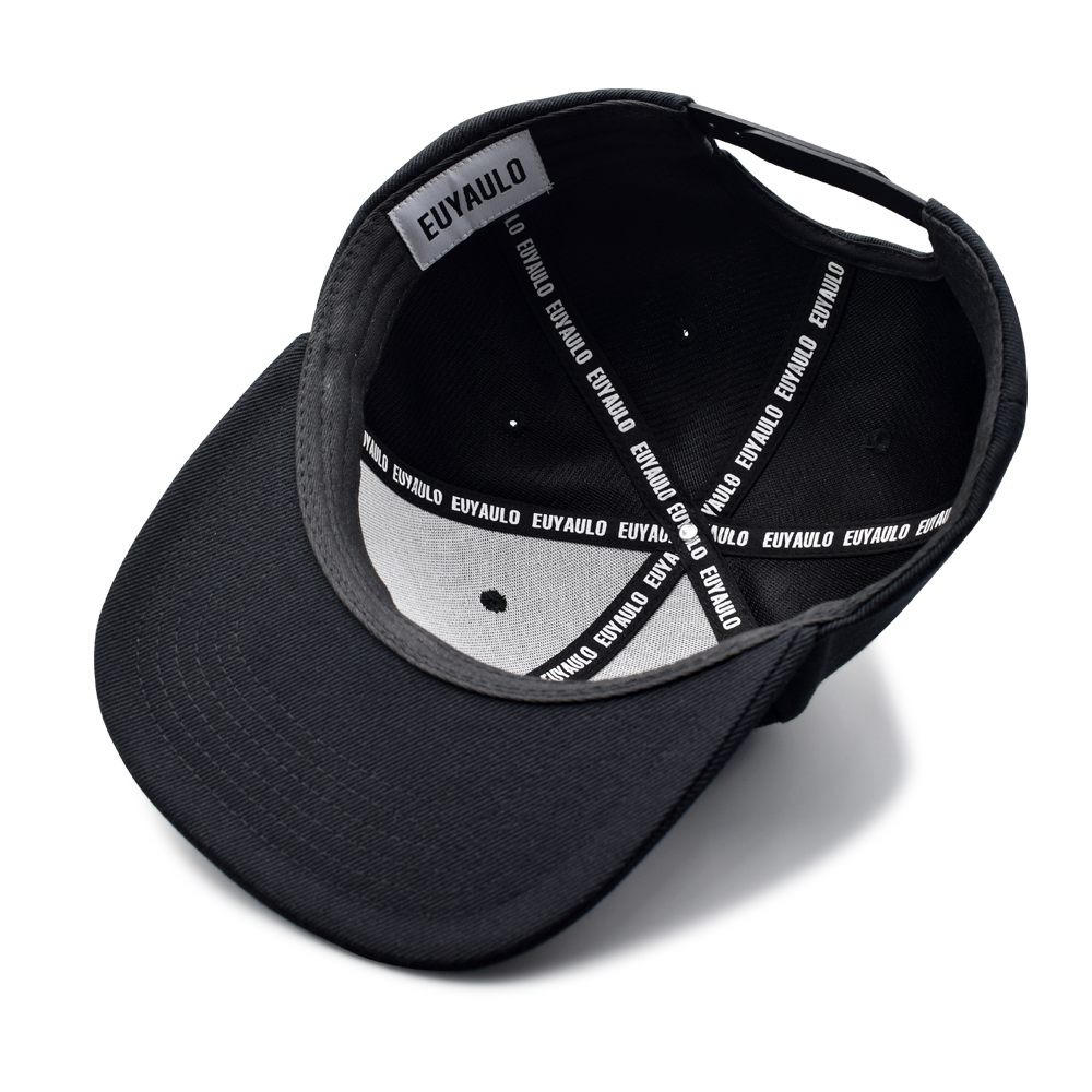 Cappello con Testo in Rilievo  - Outdoor Sport Hat recensione e prezzo