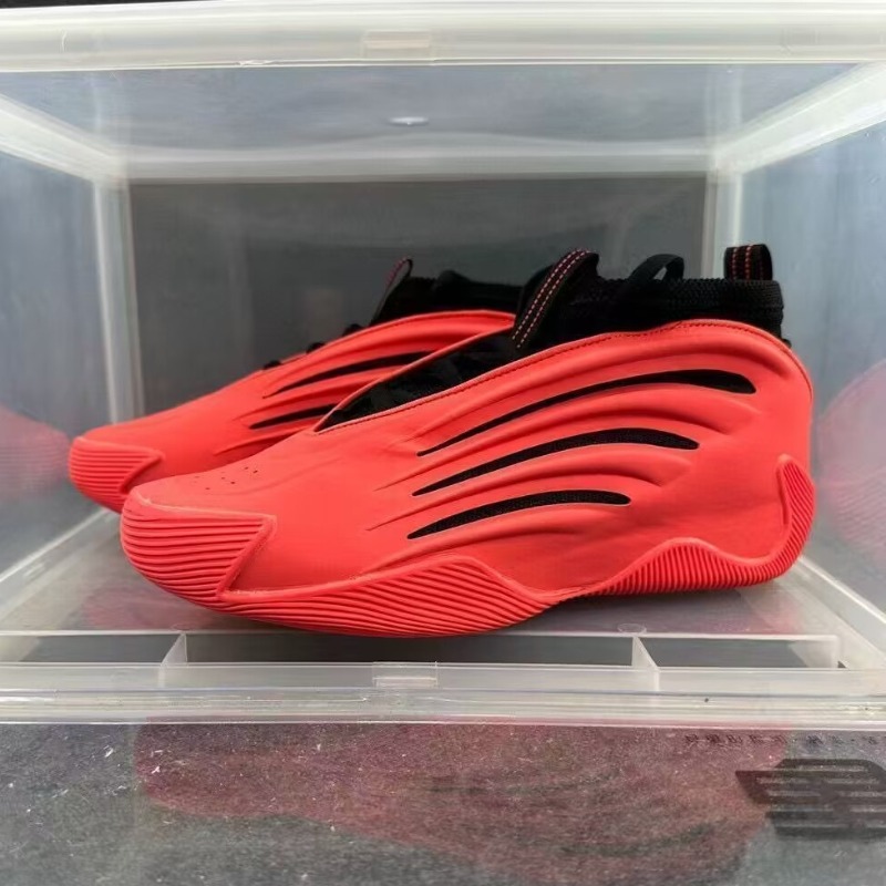 Scarpe da basket originali di  - Outdoor Sport Flooring recensione e prezzo